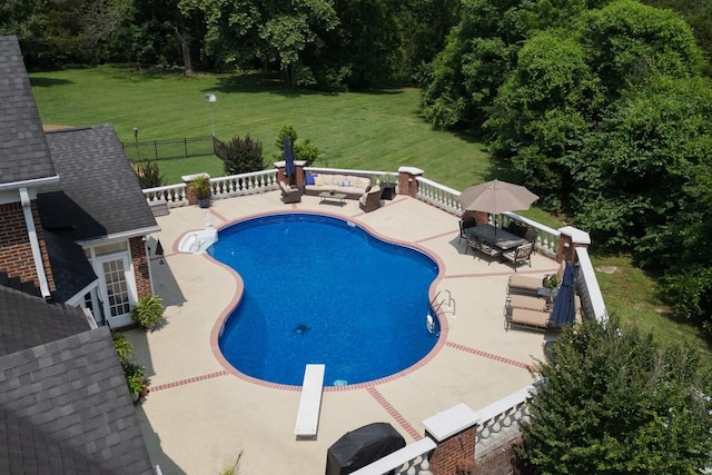 2208 Chadwick Ct, Mount Juliet, TN 37122 - view of pool featuring a patio area, a diving board, and outdoor dining space