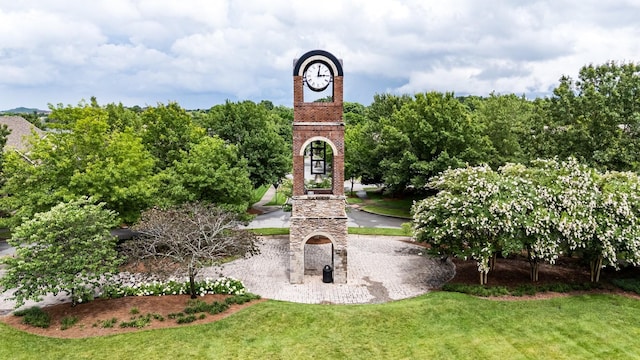 368 Pennystone Cir, Franklin, TN 37067 - surrounding community featuring a lawn