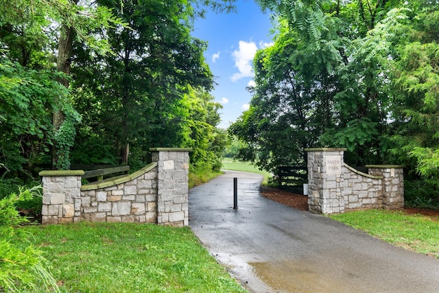 368 Pennystone Cir, Franklin, TN 37067 - view of gate