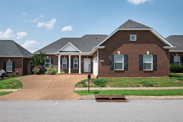 605 Indian Ridge Cir, White House, TN 37188 - photo 1