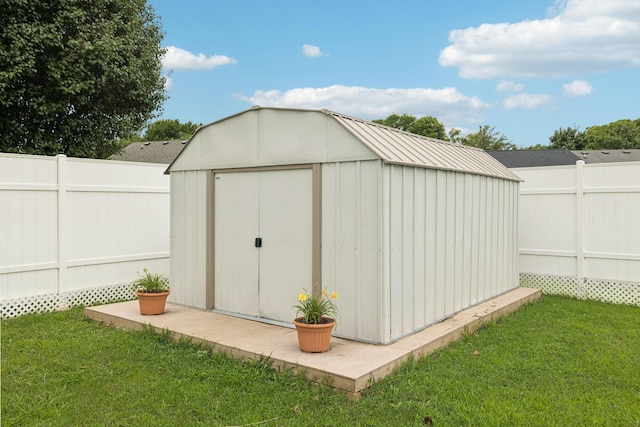 1652 Saint Andrews Dr, Murfreesboro, TN 37128 - view of shed with a fenced backyard