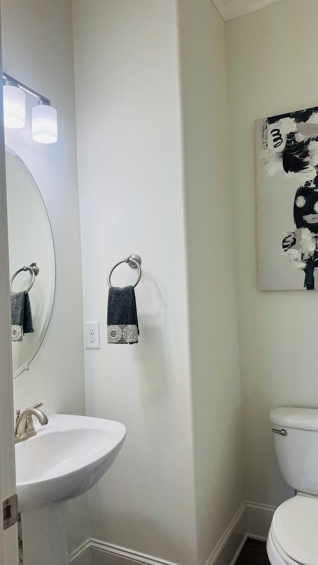 166 Azalea Ln, Franklin, TN 37064 - half bath featuring toilet and baseboards