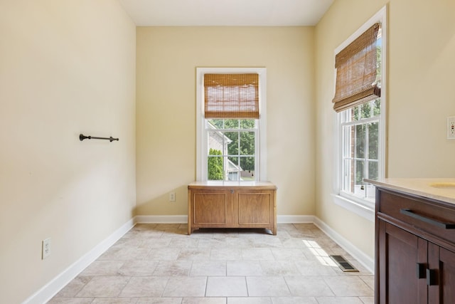 410 Ridge View Ct, Franklin, TN 37067 - home office featuring baseboards