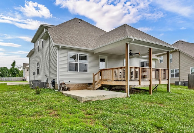 541 Macy Lynn Dr, Clarksville, TN 37042 - rear view of property with a lawn, a ceiling fan, a shingled roof, and a patio area