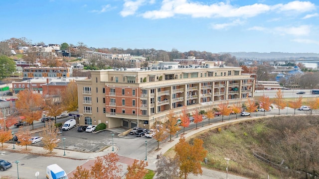 4 Cherokee Blvd Unit 409, Chattanooga, TN 37405 - view of apartment building / complex featuring uncovered parking