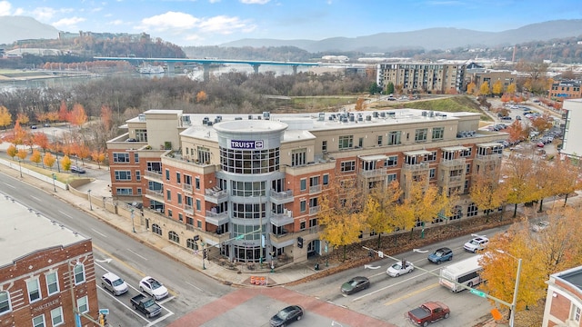 4 Cherokee Blvd Unit 409, Chattanooga, TN 37405 - aerial view of apartment complex / building and a water and mountain view