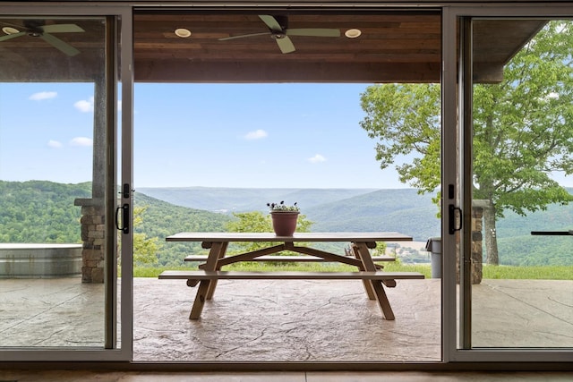 6835 Jasper Highlands Blvd, Jasper, TN 37347 - entryway featuring a mountain view and ceiling fan