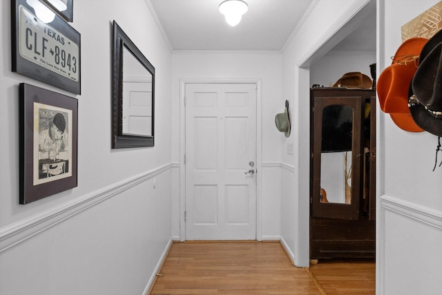 4338 Comet Trl, Hixson, TN 37343 - hallway with crown molding and light wood-style floors