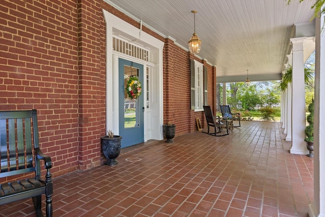 302 S Main St, La Fayette, GA 30728 - view of covered porch