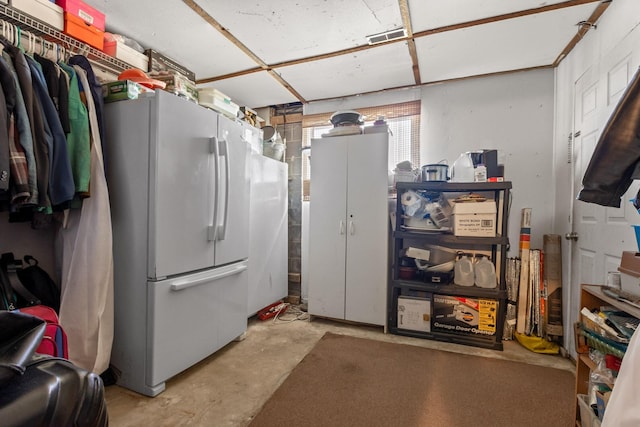 131 Sioux Trl, Ringgold, GA 30736 - basement featuring freestanding refrigerator