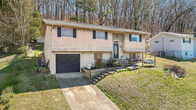 131 Sioux Trl, Ringgold, GA 30736 - raised ranch with an attached garage and driveway