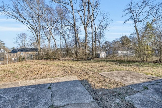 604606 N Moore Rd, Chattanooga, TN 37411 - view of yard featuring a patio area