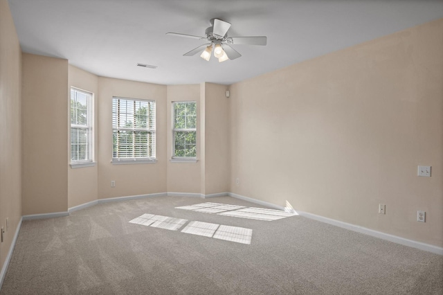 6585 Hickory Trace Cir, Chattanooga, TN 37421 - empty room with light carpet and a ceiling fan