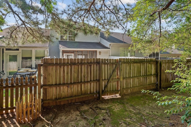 6585 Hickory Trace Cir, Chattanooga, TN 37421 - view of fenced backyard