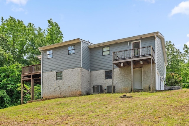 411 Meadow Green Dr, Ringgold, GA 30736 - rear view of house with a yard and a deck