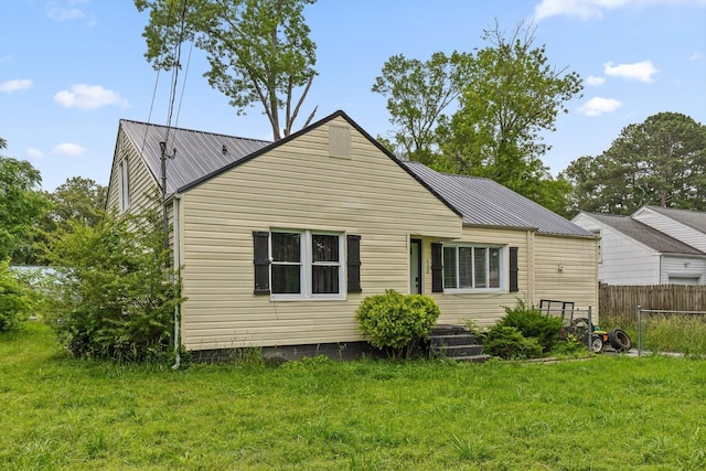608 Parkview Dr, Chattanooga, TN 37411 - rear view of house with a metal roof