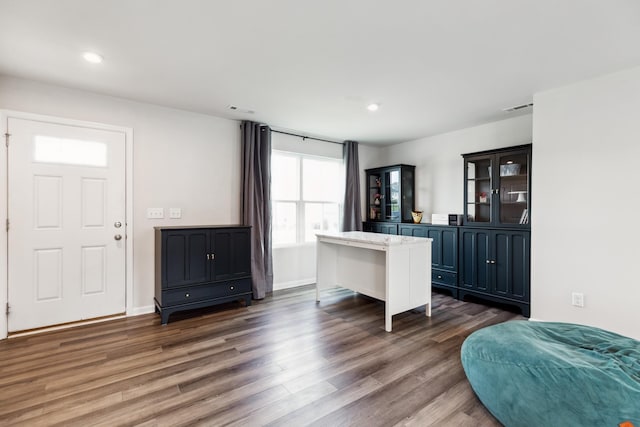 1802 Quail Run Way, Spring Hill, TN 37174 - foyer entrance featuring wood finished floors and recessed lighting