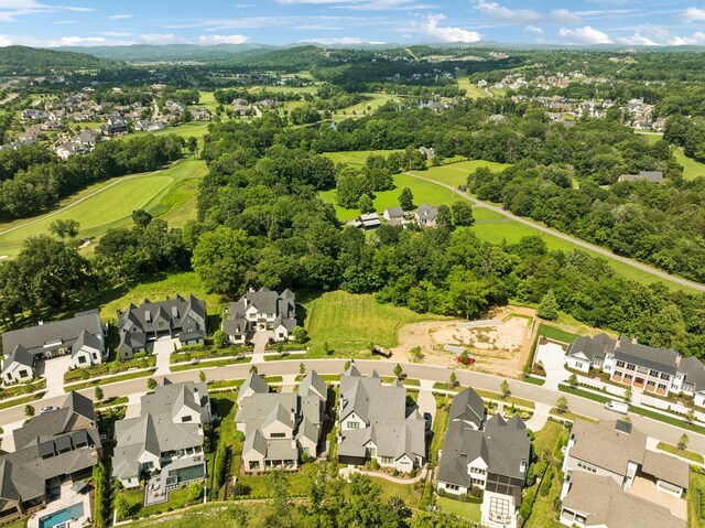 9040 Passiflora Ct, College Grove, TN 37046