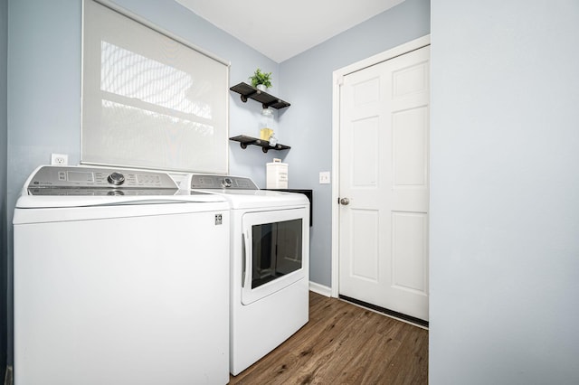 2422 Choctaw Trce, Murfreesboro, TN 37129 - washroom with washer and clothes dryer and wood finished floors