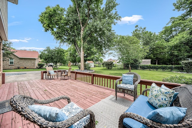 2422 Choctaw Trce, Murfreesboro, TN 37129 - deck with a fenced backyard