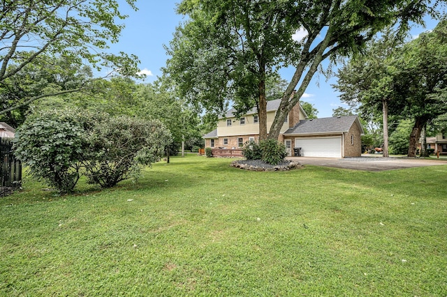 2422 Choctaw Trce, Murfreesboro, TN 37129 - view of yard featuring driveway and a garage