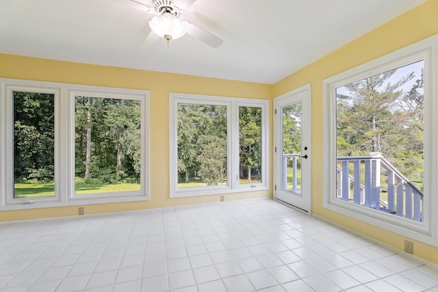 40 Lakeview Trl, Mcminnville, TN 37110 - view of unfurnished sunroom
