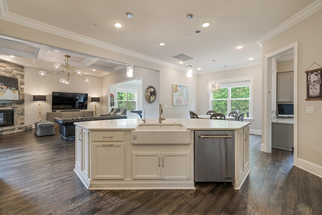 9488 Stillbrook Trce, Brentwood, TN 37027 - kitchen featuring dishwasher, open floor plan, healthy amount of natural light, a chandelier, and crown molding