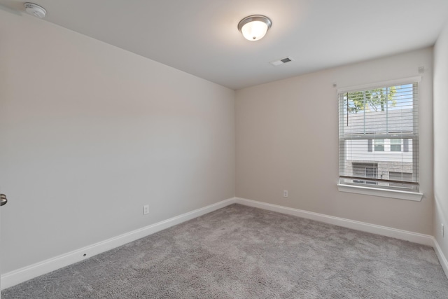 858 Longleaf Ln, Columbia, TN 38401 - unfurnished room with carpet and a smoke detector
