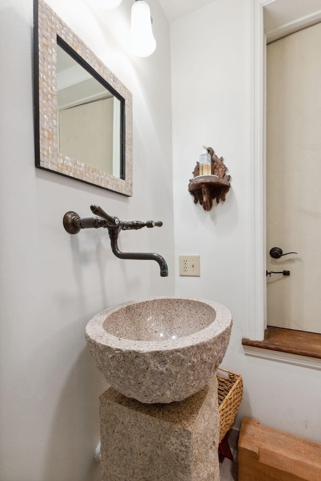 232 Hollingsworth Cove Rd, Monteagle, TN 37356 - bathroom featuring a sink