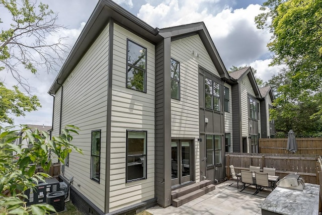 206 Ben Allen Rd Unit 5, Nashville, TN 37207 - rear view of property with a patio area and entry steps