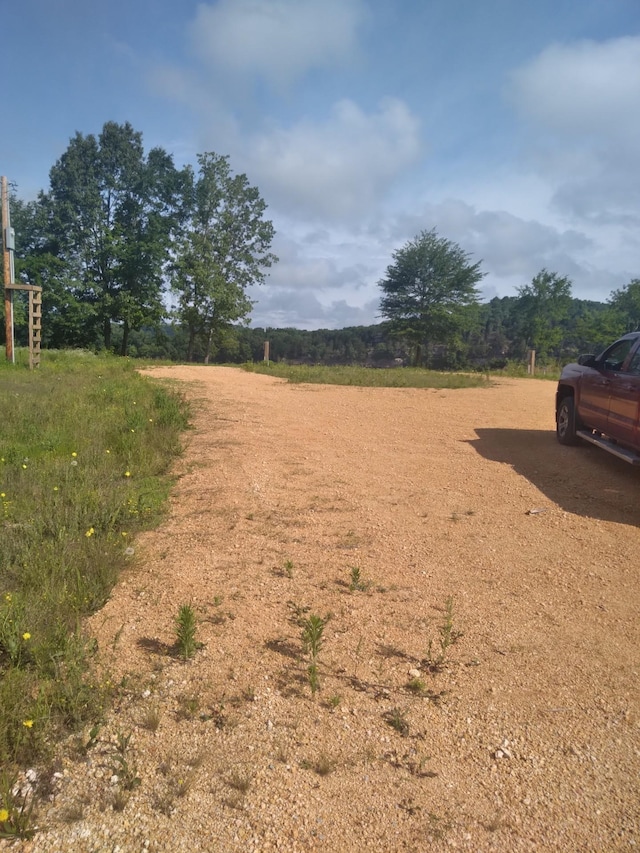 5 River Front Dr, Clifton, TN 38425