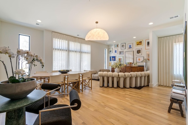 1209 Noelton Ave, Nashville, TN 37215 - living area with light wood-type flooring and recessed lighting