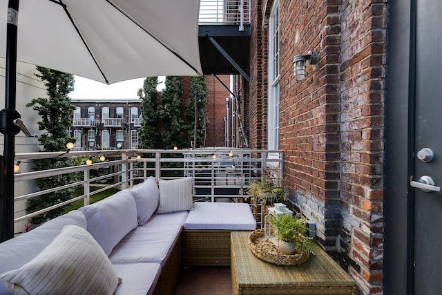 1350 Rosa L Parks Blvd Unit 365, Nashville, TN 37208 - balcony with outdoor lounge area