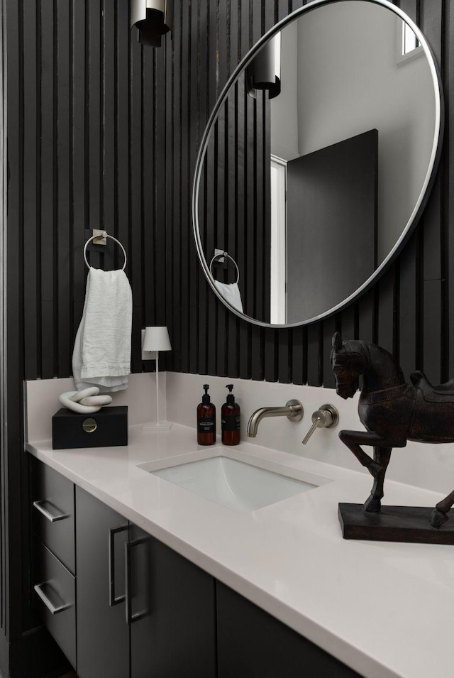 108 46th Ave N, Nashville, TN 37209 - bathroom featuring vanity and wallpapered walls