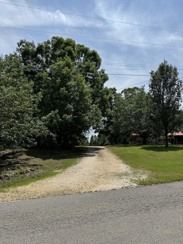 565 Lucas Ridge Ln, Waverly, TN 37185