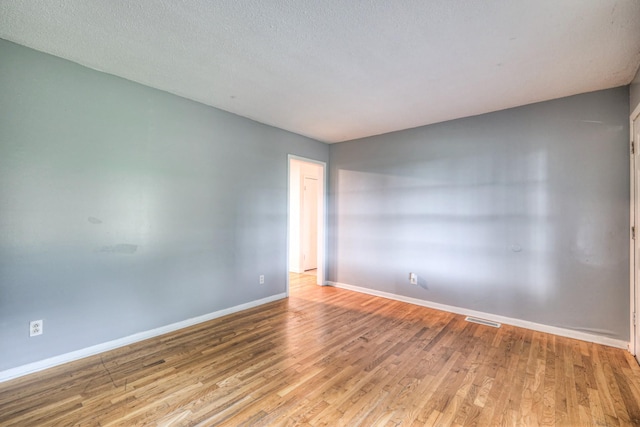 131 Clauson Dr, Columbia, TN 38401 - spare room featuring wood finished floors and baseboards
