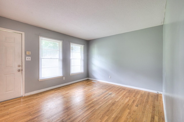 131 Clauson Dr, Columbia, TN 38401 - spare room featuring a textured ceiling and light wood finished floors