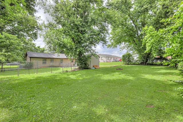 131 Clauson Dr, Columbia, TN 38401 - view of yard