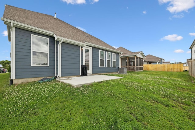 3737 Felipe Way, Murfreesboro, TN 37129 - rear view of house with a sunroom and a patio area