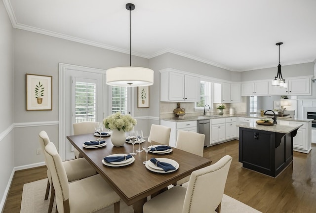 1524 Gordon Petty Dr, Brentwood, TN 37027 - dining space with dark wood-style floors and ornamental molding