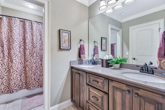 2811 Craythorne Dr, Murfreesboro, TN 37129 - bathroom featuring double vanity, crown molding, and shower / bath combo