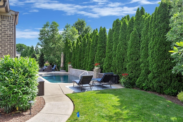 2811 Craythorne Dr, Murfreesboro, TN 37129 - swimming pool featuring a patio and a yard