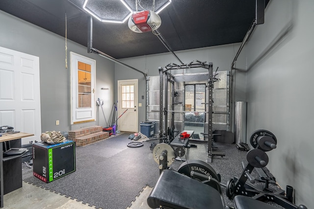 545 Kent St, Lawrenceburg, TN 38464 - workout area featuring a garage