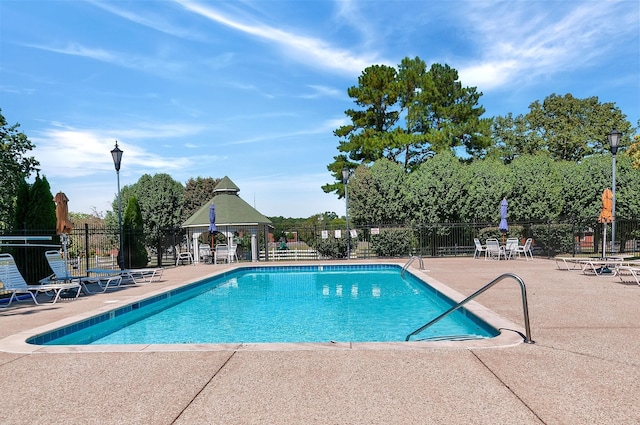 7607 Birdsong Ct, Fairview, TN 37062 - community pool with a patio area and a gazebo
