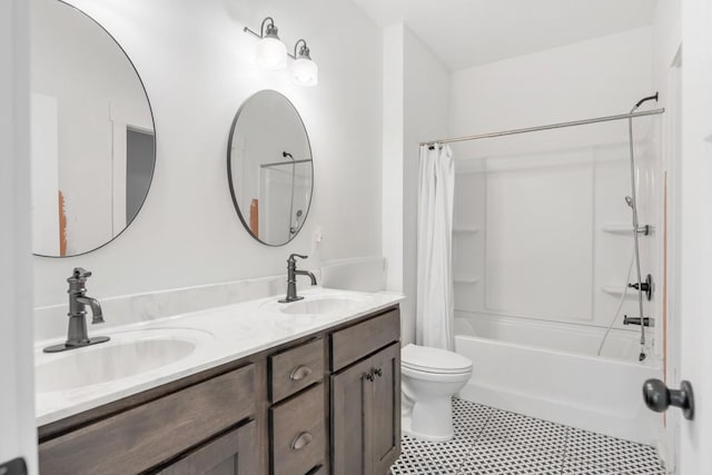 4486 Beards Chapel Rd, Springfield, TN 37172 - bathroom featuring double vanity and shower / tub combo