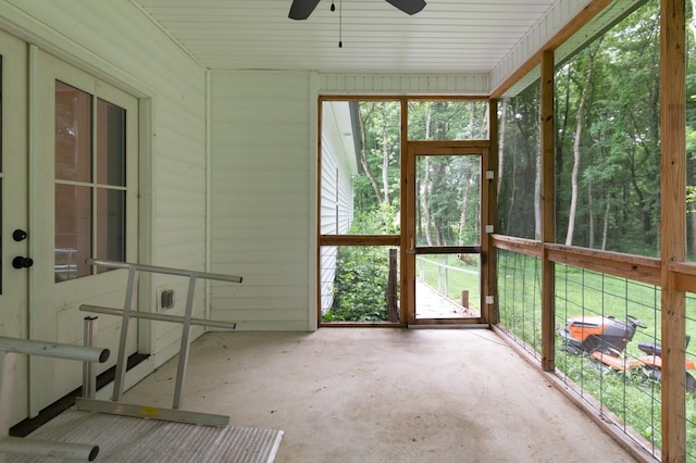 4486 Beards Chapel Rd, Springfield, TN 37172 - unfurnished sunroom with ceiling fan