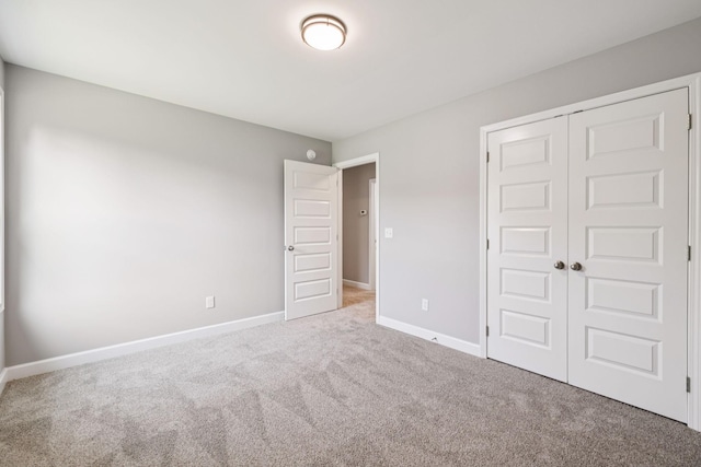 578 Oak Glen Dr, Smithville, TN 37166 - unfurnished bedroom featuring carpet flooring and a closet