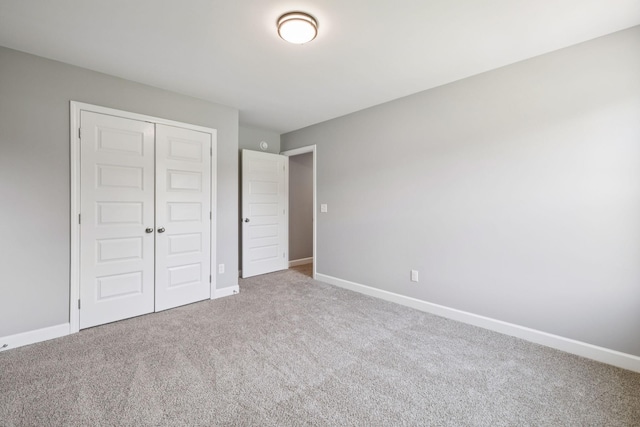 578 Oak Glen Dr, Smithville, TN 37166 - unfurnished bedroom featuring carpet floors and a closet