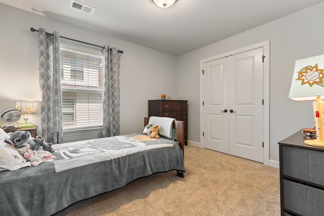 5308 Abbottswood Dr, Smyrna, TN 37167 - bedroom with light carpet and a closet