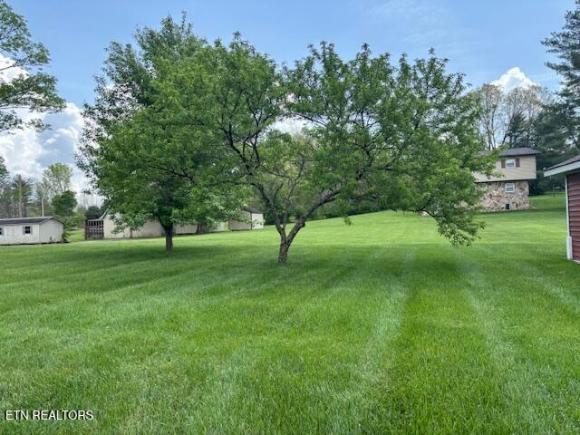 247 Valley Ln, Crossville, TN 38555 - photo 5